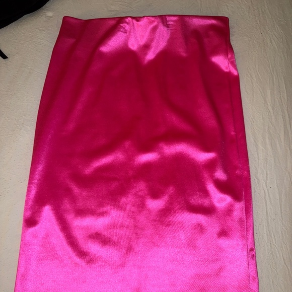 4 skirts - Picture 2 of 7